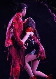 震撼欧美走秀音乐视频,震撼音乐视频引领潮流风潮