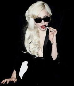 欧美黑亮滤镜视频素材,揭秘时尚潮流背后的光影魅力