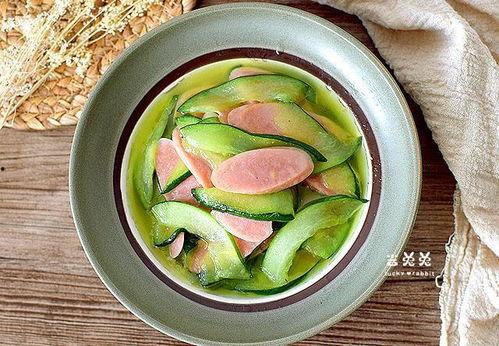 南方人吃瓜切块视频,一刀切出夏日清凉