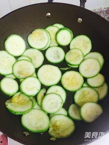 小瓜怎么做干吃视频,轻松学会在家自制美味干瓜