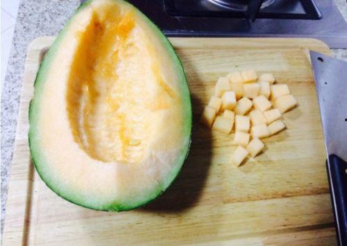 父亲吃哈密瓜视频大全