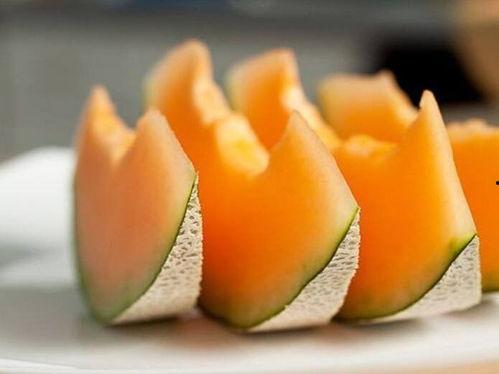 大春哥吃哈密瓜视频大全,视频大全带你领略甜蜜滋味