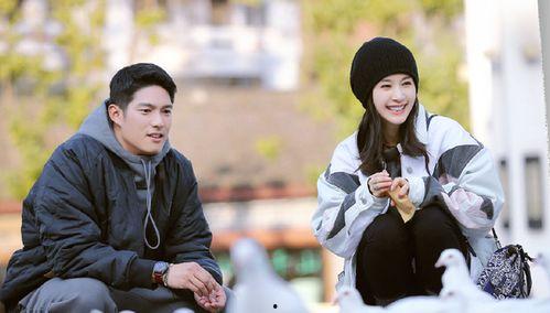 吃瓜群众评价明星视频,明星视频引发全民热议，谁才是真正的实力派？